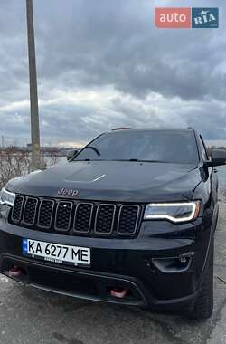 Внедорожник / Кроссовер Jeep Grand Cherokee 2018 в 