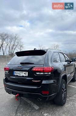 Внедорожник / Кроссовер Jeep Grand Cherokee 2018 в 