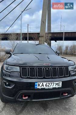 Внедорожник / Кроссовер Jeep Grand Cherokee 2018 в 