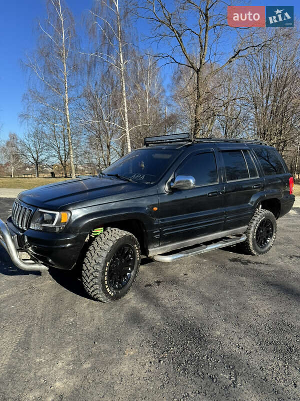 Внедорожник / Кроссовер Jeep Grand Cherokee 2002 в Нововолынске