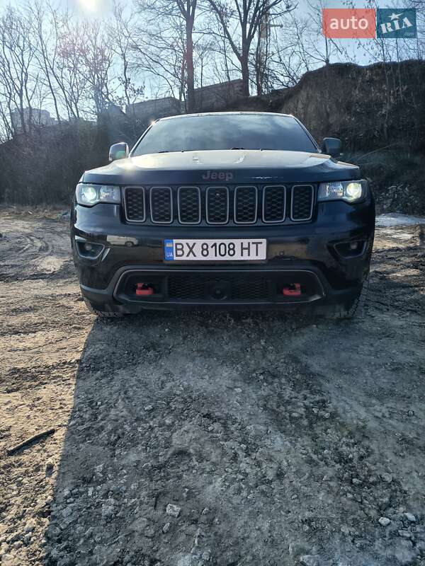 Внедорожник / Кроссовер Jeep Grand Cherokee 2017 в Хмельницком