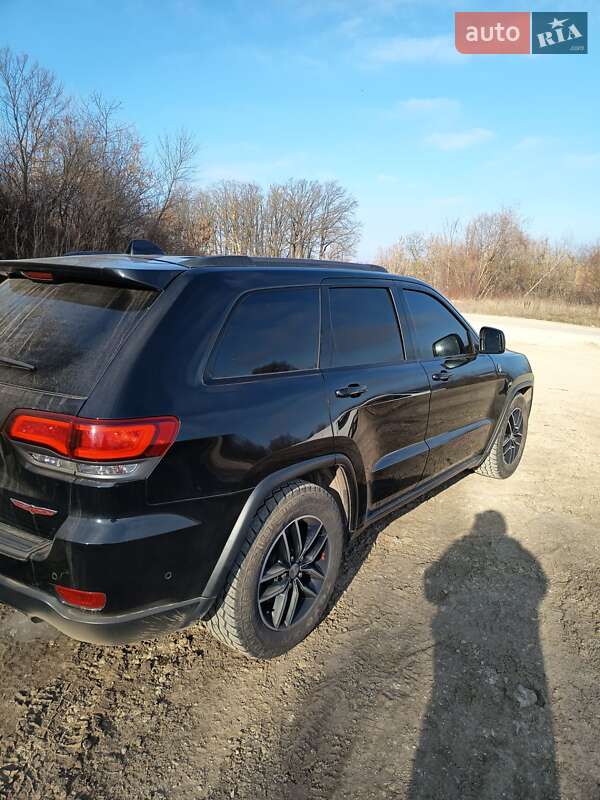 Внедорожник / Кроссовер Jeep Grand Cherokee 2017 в Хмельницком