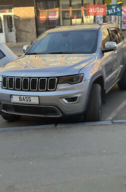 Jeep Grand Cherokee 2021