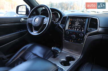 Внедорожник / Кроссовер Jeep Grand Cherokee 2013 в 