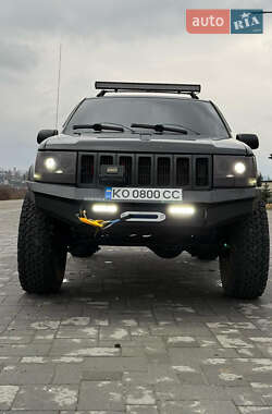 Внедорожник / Кроссовер Jeep Grand Cherokee 1996 в Хусте