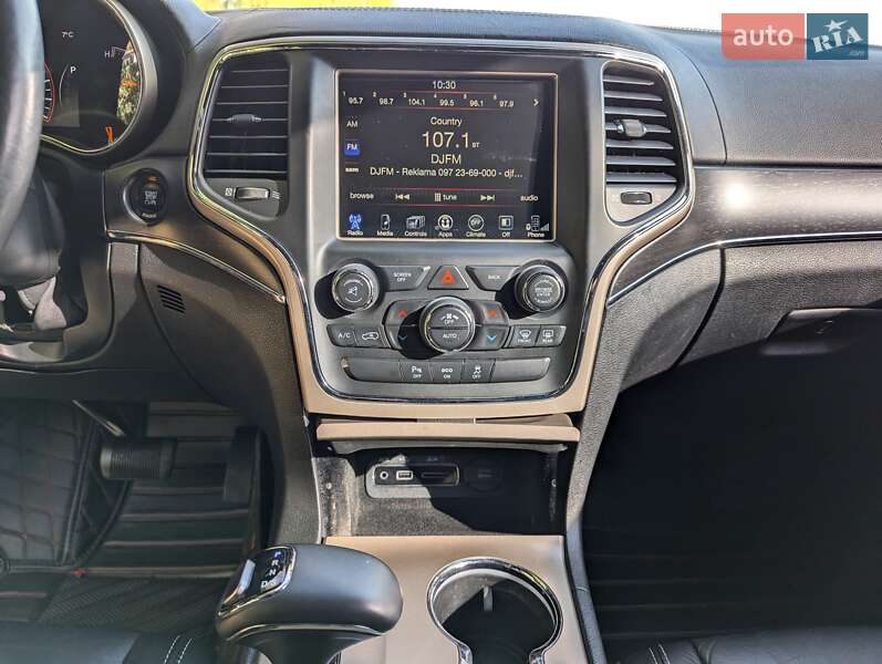 Внедорожник / Кроссовер Jeep Grand Cherokee 2015 в Черкассах фото 16 Внедорожник / Кроссовер Jeep Grand Cherokee 2015 в Черкассах