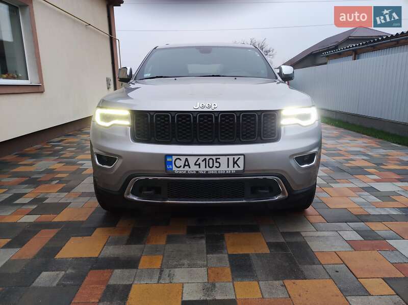 Внедорожник / Кроссовер Jeep Grand Cherokee 2016 в Черкассах