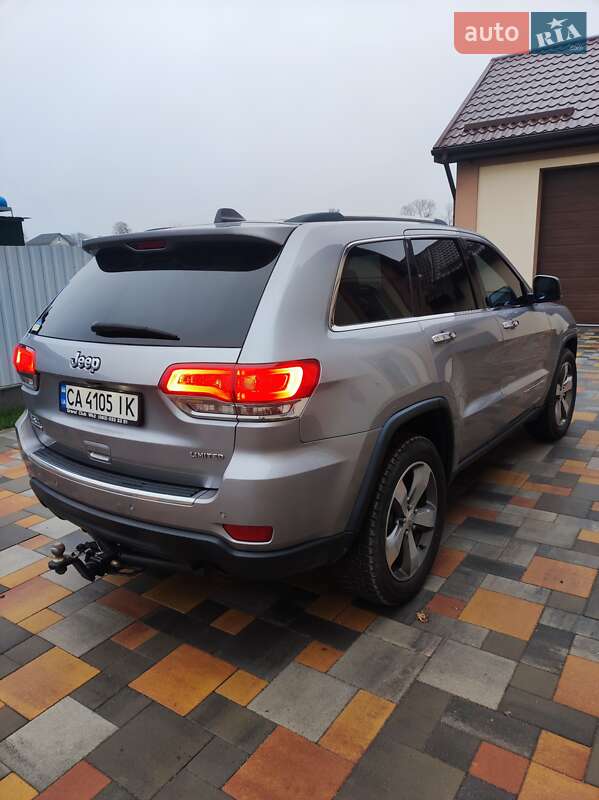 Внедорожник / Кроссовер Jeep Grand Cherokee 2016 в Черкассах