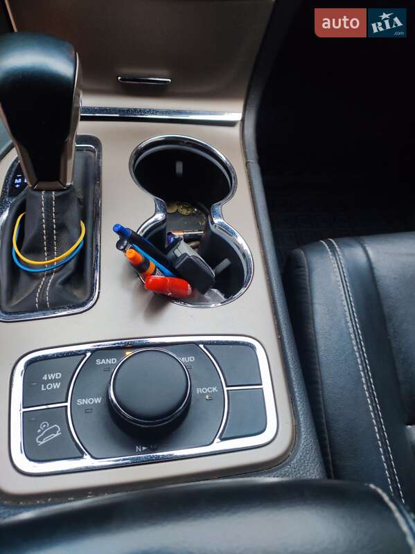 Внедорожник / Кроссовер Jeep Grand Cherokee 2016 в Черкассах