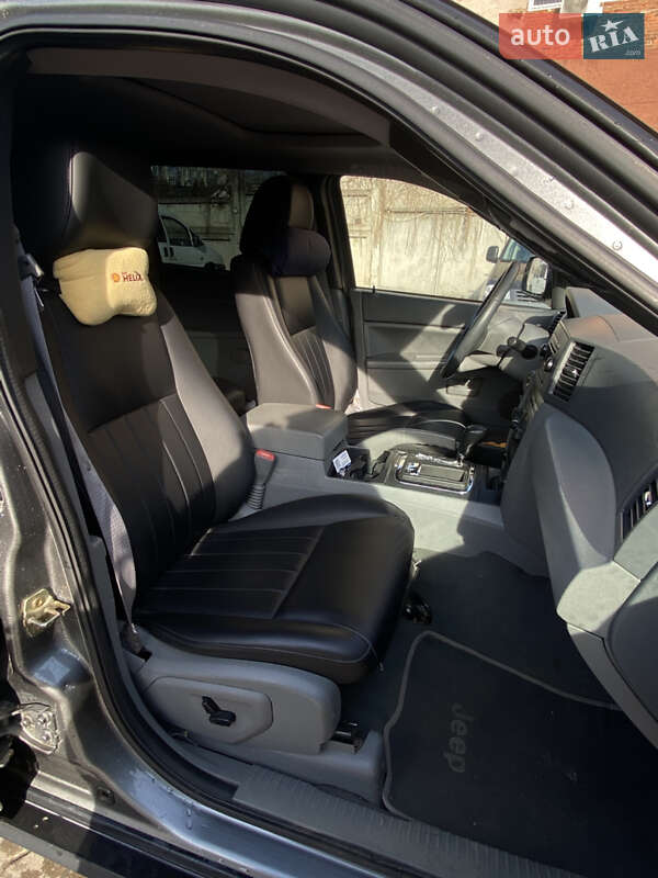 Позашляховик / Кросовер Jeep Grand Cherokee 2006 в Калуші фото 10 Позашляховик / Кросовер Jeep Grand Cherokee 2006 в Калуші