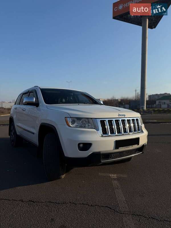 Внедорожник / Кроссовер Jeep Grand Cherokee 2011 в Кривом Роге фото 2 Внедорожник / Кроссовер Jeep Grand Cherokee 2011 в Кривом Роге