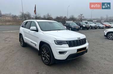 Внедорожник / Кроссовер Jeep Grand Cherokee 2016 в Казатине