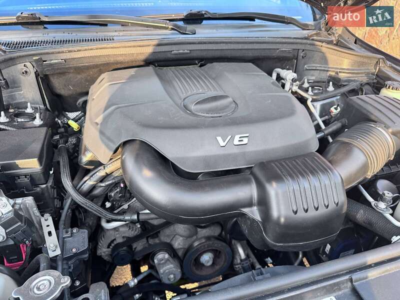 Внедорожник / Кроссовер Jeep Grand Cherokee 2014 в Киеве