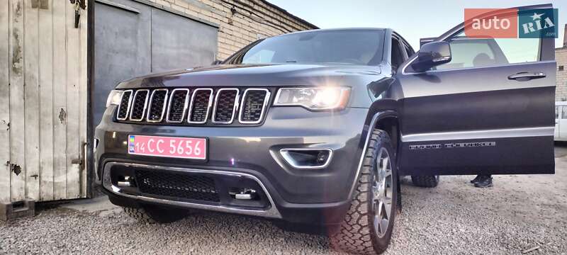 Позашляховик / Кросовер Jeep Grand Cherokee 2018 в Львові