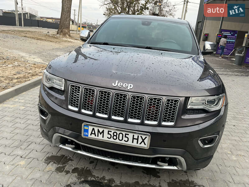 Внедорожник / Кроссовер Jeep Grand Cherokee 2015 в Киеве