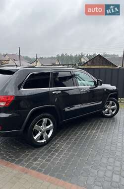 Внедорожник / Кроссовер Jeep Grand Cherokee 2012 в 