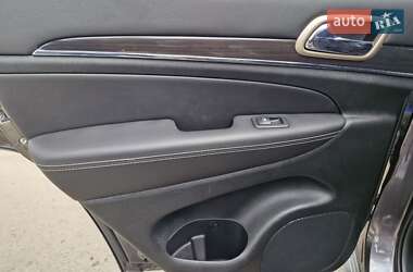 Позашляховик / Кросовер Jeep Grand Cherokee 2014 в 