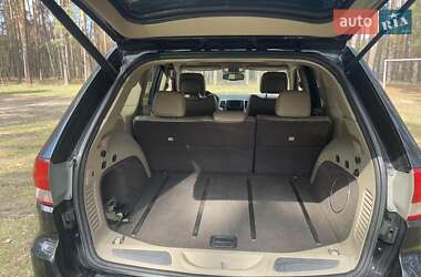 Позашляховик / Кросовер Jeep Grand Cherokee 2011 в 