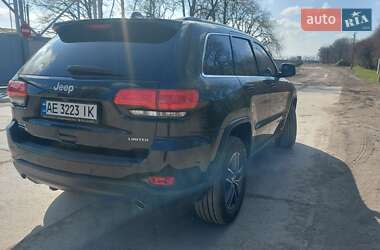 Внедорожник / Кроссовер Jeep Grand Cherokee 2017 в 