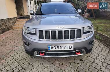 Внедорожник / Кроссовер Jeep Grand Cherokee 2015 в 