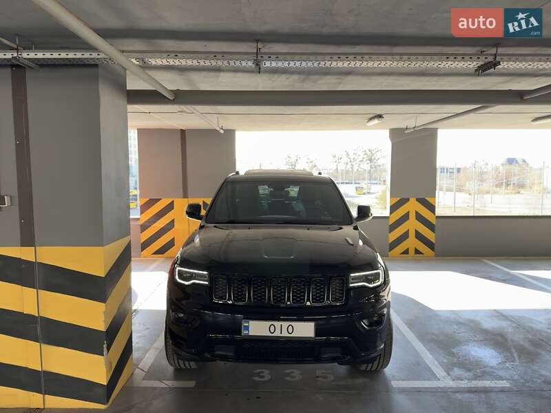 Внедорожник / Кроссовер Jeep Grand Cherokee 2019 в 