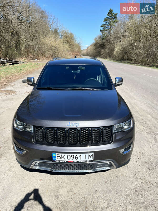 Внедорожник / Кроссовер Jeep Grand Cherokee 2019 в 