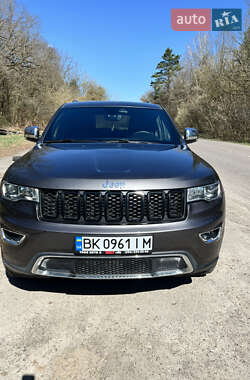 Внедорожник / Кроссовер Jeep Grand Cherokee 2019 в 
