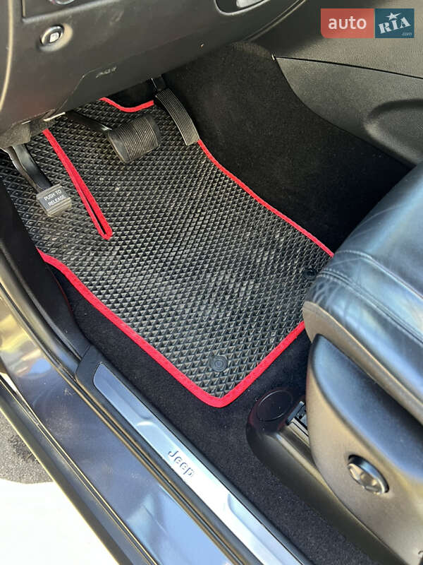 Внедорожник / Кроссовер Jeep Grand Cherokee 2019 в Ровно фото 48 Внедорожник / Кроссовер Jeep Grand Cherokee 2019 в Ровно