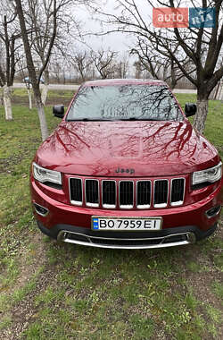 Позашляховик / Кросовер Jeep Grand Cherokee 2014 в 