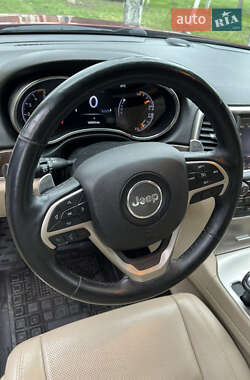 Позашляховик / Кросовер Jeep Grand Cherokee 2014 в 