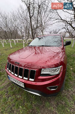 Позашляховик / Кросовер Jeep Grand Cherokee 2014 в 
