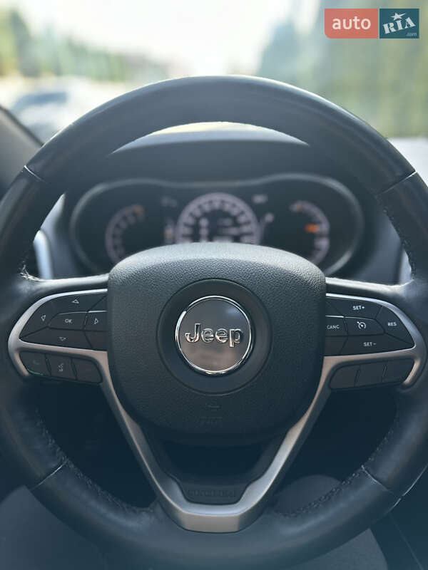 Внедорожник / Кроссовер Jeep Grand Cherokee 2018 в Ивано-Франковске