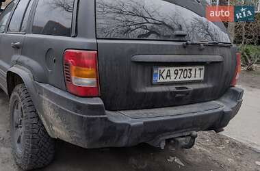 Внедорожник / Кроссовер Jeep Grand Cherokee 2002 в 