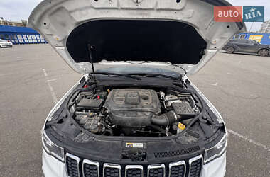 Внедорожник / Кроссовер Jeep Grand Cherokee 2019 в 