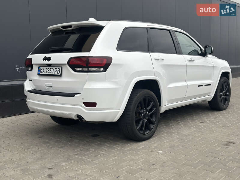 Внедорожник / Кроссовер Jeep Grand Cherokee 2019 в Киеве