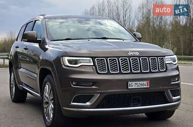 Внедорожник / Кроссовер Jeep Grand Cherokee 2018 в 