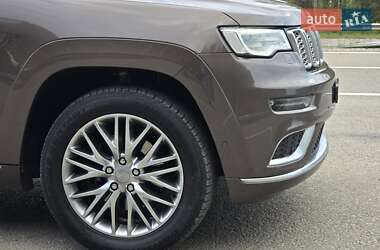 Внедорожник / Кроссовер Jeep Grand Cherokee 2018 в 