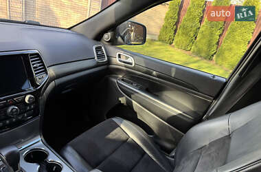 Внедорожник / Кроссовер Jeep Grand Cherokee 2020 в 