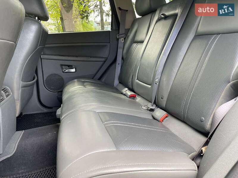 Внедорожник / Кроссовер Jeep Grand Cherokee 2006 в Киеве