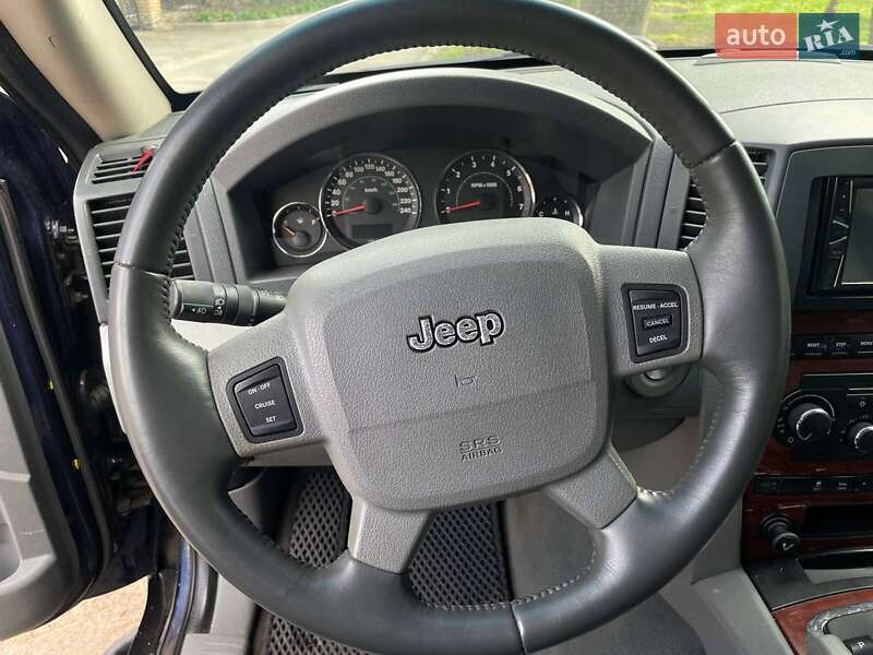 Внедорожник / Кроссовер Jeep Grand Cherokee 2006 в Киеве