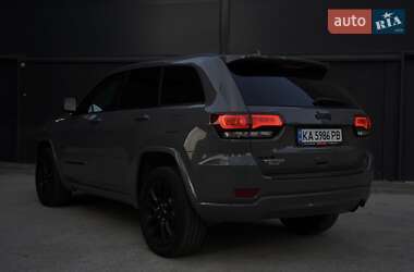 Внедорожник / Кроссовер Jeep Grand Cherokee 2020 в 