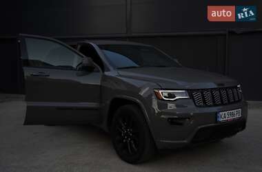 Внедорожник / Кроссовер Jeep Grand Cherokee 2020 в 