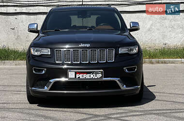Внедорожник / Кроссовер Jeep Grand Cherokee 2015 в 