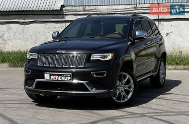 Внедорожник / Кроссовер Jeep Grand Cherokee 2015 в 