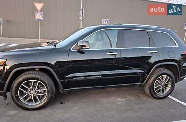 Внедорожник / Кроссовер Jeep Grand Cherokee 2018 в 