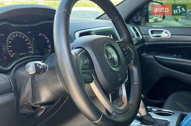 Внедорожник / Кроссовер Jeep Grand Cherokee 2018 в 