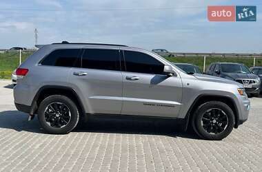 Внедорожник / Кроссовер Jeep Grand Cherokee 2018 в 