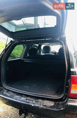 Позашляховик / Кросовер Jeep Grand Cherokee 2003 в 