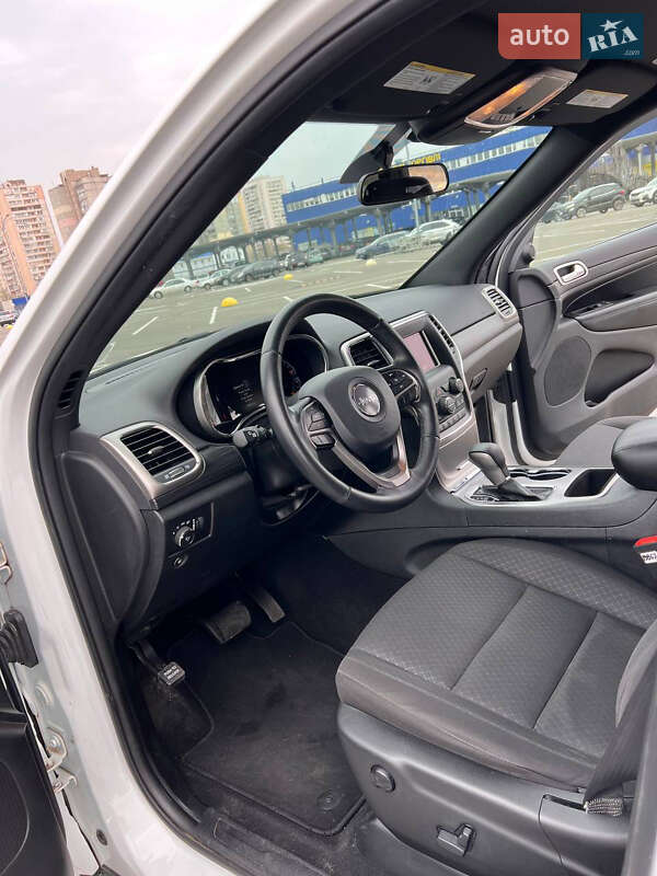 Внедорожник / Кроссовер Jeep Grand Cherokee 2019 в Киеве
