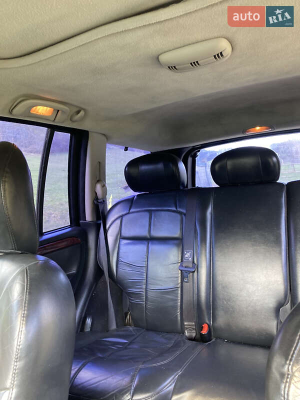 Внедорожник / Кроссовер Jeep Grand Cherokee 2002 в Рахове